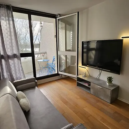 Jade - 20 Min To Paris Guest house Creteil